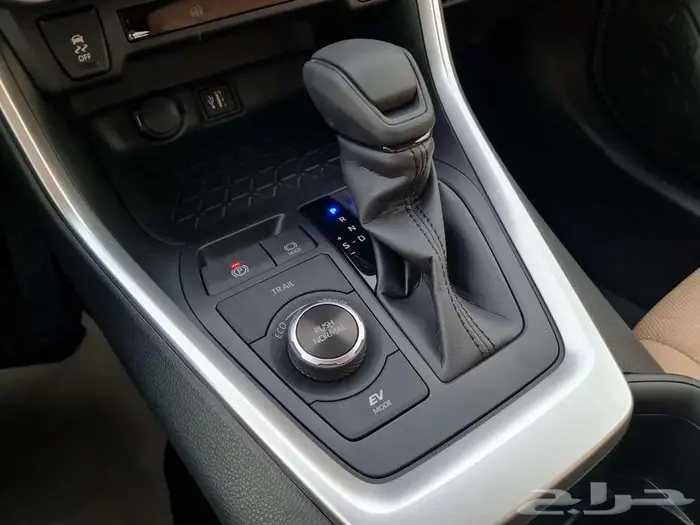 تويوتا راف فور XLE هايبرد 2025 - عروض الأقساط 6