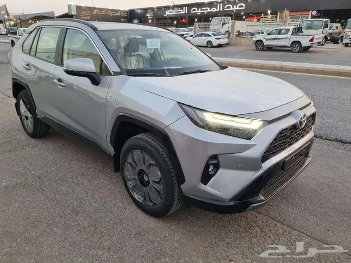 تويوتا راف فور XLE هايبرد 2025 - عروض الأقساط 28