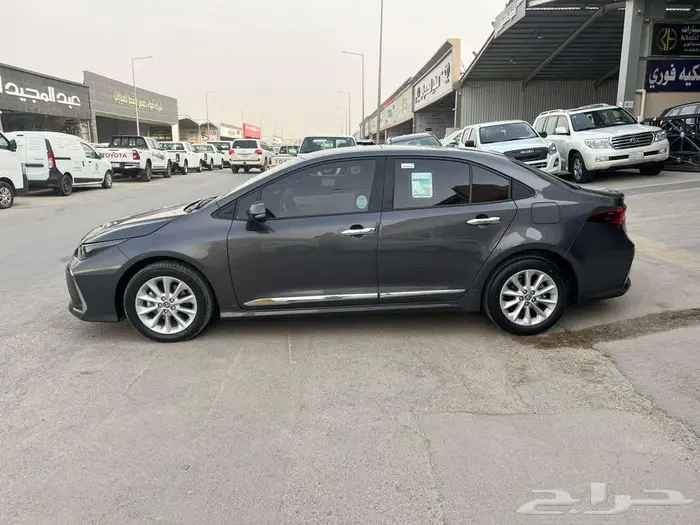 تويوتا كورولا موديل 2024- معرض خلف للسيارات 5