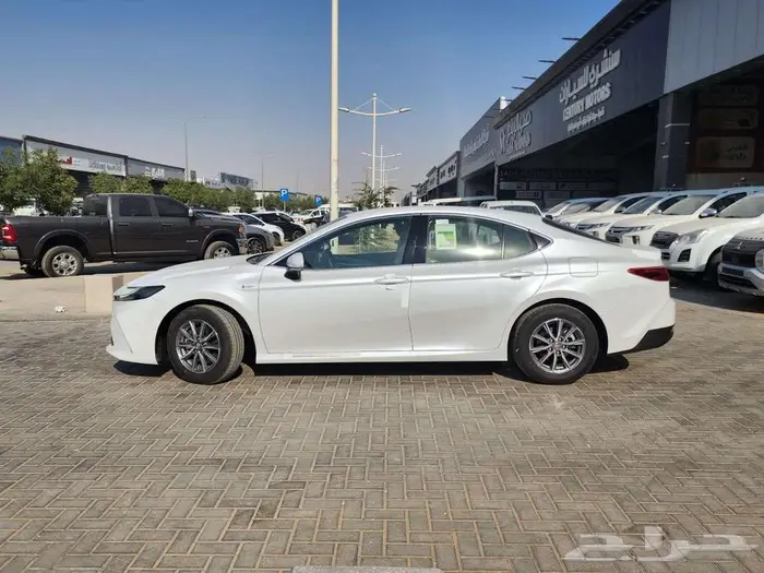 تويوتا كامري E موديل 2025 كاش و اقساط 1