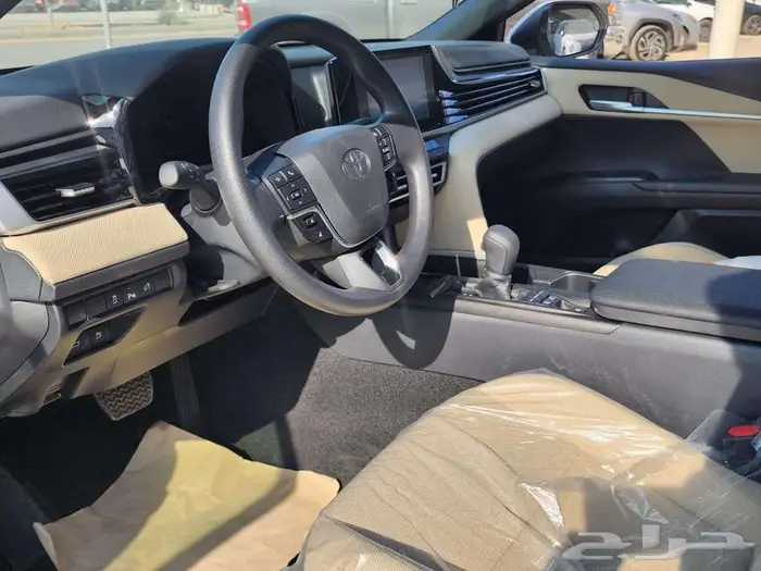 تويوتا كامري E موديل 2025 كاش و اقساط 4