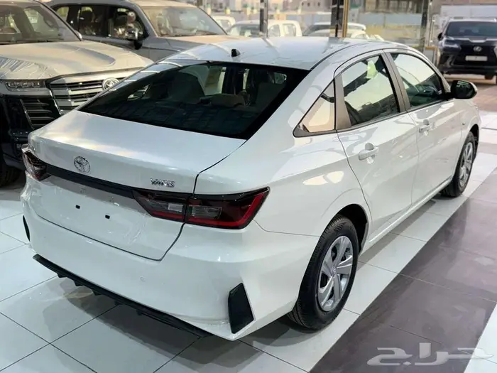 تويوتا يارس استاندر 1.5 بريمي 2026 4