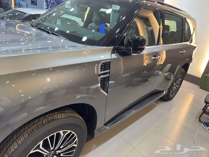 نيسان باترول بلاتينيوم موديل 2026 تنفس طبيعي سقف اسود 2