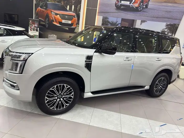 نيسان باترول بلاتينيوم موديل 2026 تنفس طبيعي سقف اسود 8