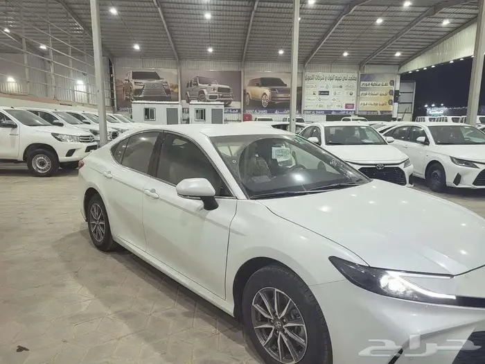 تويوتا كامريEسعودي ستاندر 2025 عرض خاص110الف 6