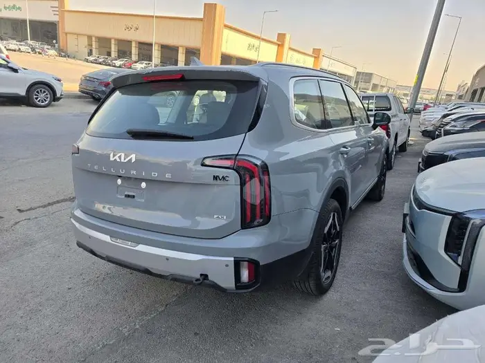 كيا تيلورايد GLS مراتب متصله موديل 2025 سعودي 3