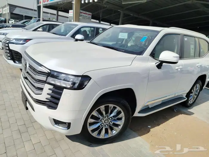 لاند كروزر GXRL4 الموديل2025 11