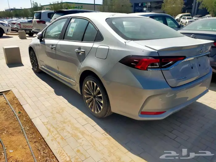 كورولا مطور فتحة متوفر اقساط 4