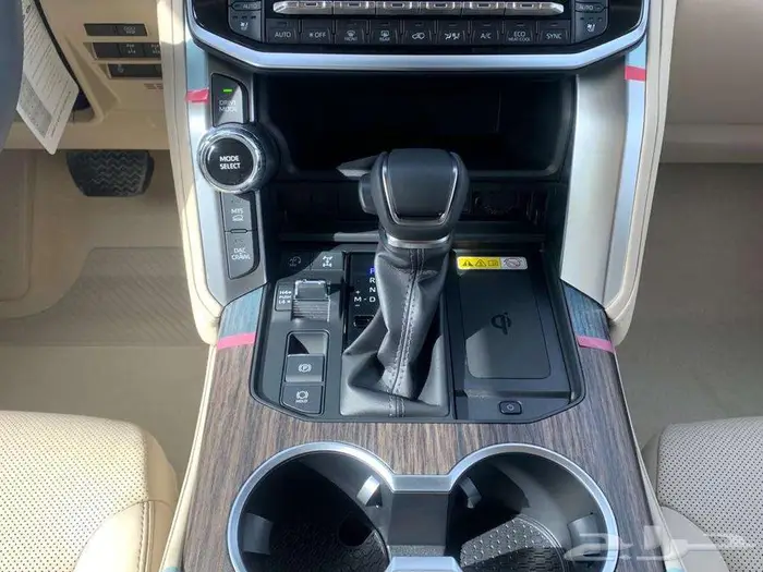 تويوتا لاندكروزر VX - فى اكس -ديزل موديل 2023 14