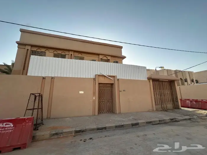 للبيع   فله مميزة بحريملاء بحي الحزم زاويه على شارعين 0