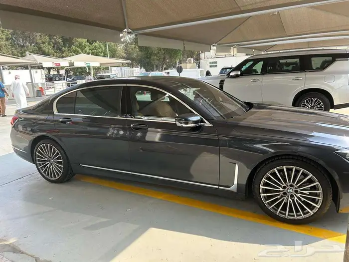بي ام دبليو 730 ال اي موديل 2020 فل ابشن 6