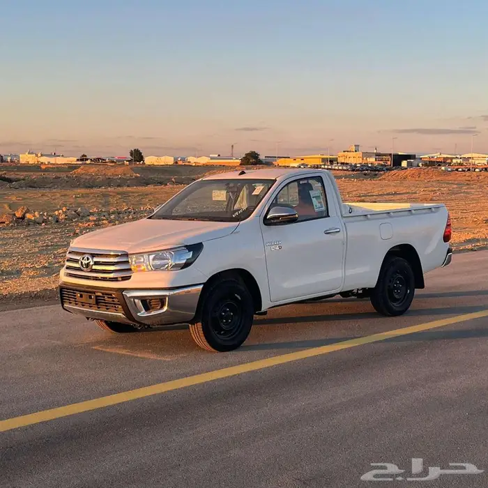 تويوتا هايلوكس GL غمارة 2025 - عروض الأقساط 3