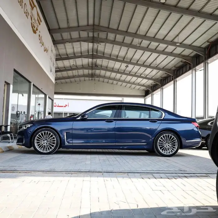 بي ام دبليو 730Li فل كامل موديل 2021 2