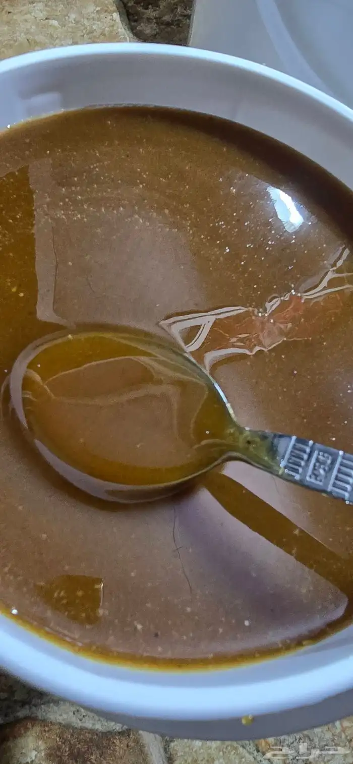 عسل سدر طيب ونضيف وبالامانه الموقع بلجرشي او نمره 3