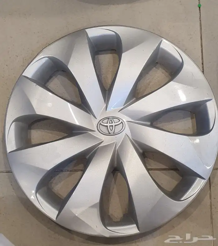 طيس يارس 2014 اصليات نظيفة جدا 1