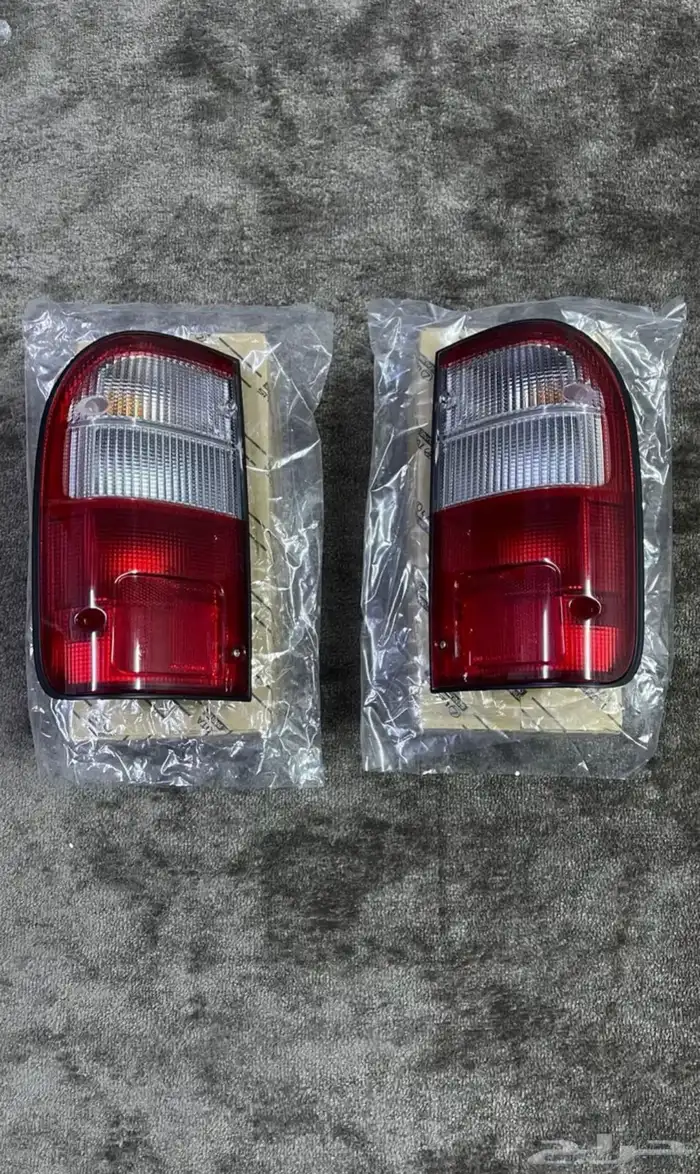 للبيع اصطب هايلوكس من موديل 1998 الى موديل 2005 0