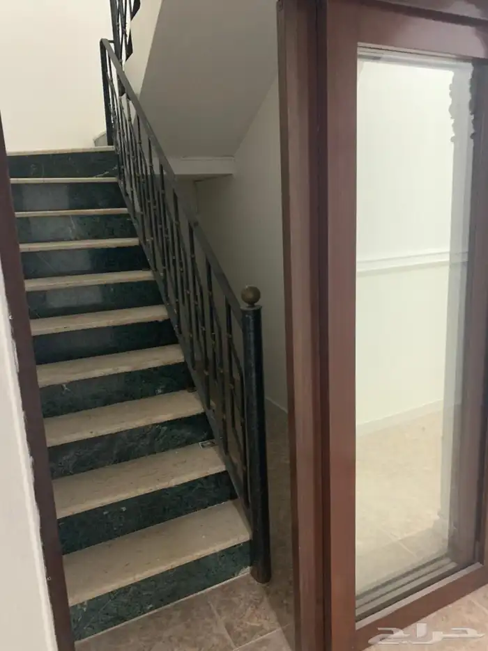 للبيع عمارة سكنية - حي الروضة الدمام 5