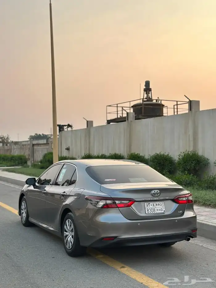تويوتا كامري 2021 LE بنزين 6