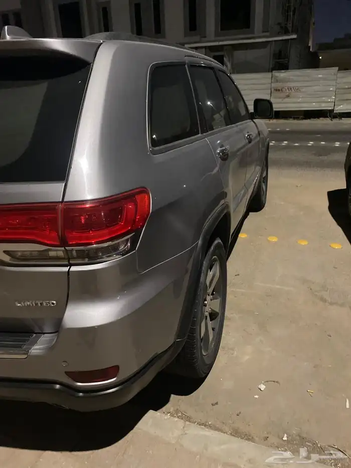 جيب شيروكي للبيع موديل2014 6