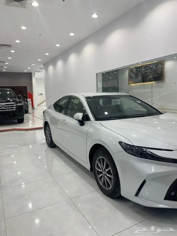 كامري E 2025 بسعر حصريي 1