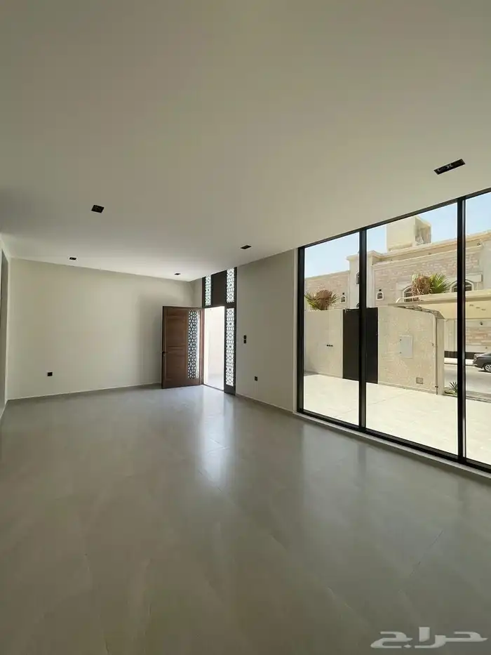 للبيع فلة مودرين من المالك مباشرة 38