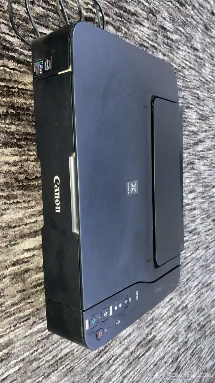 طابعه جديده مااستخدمت كثير 1