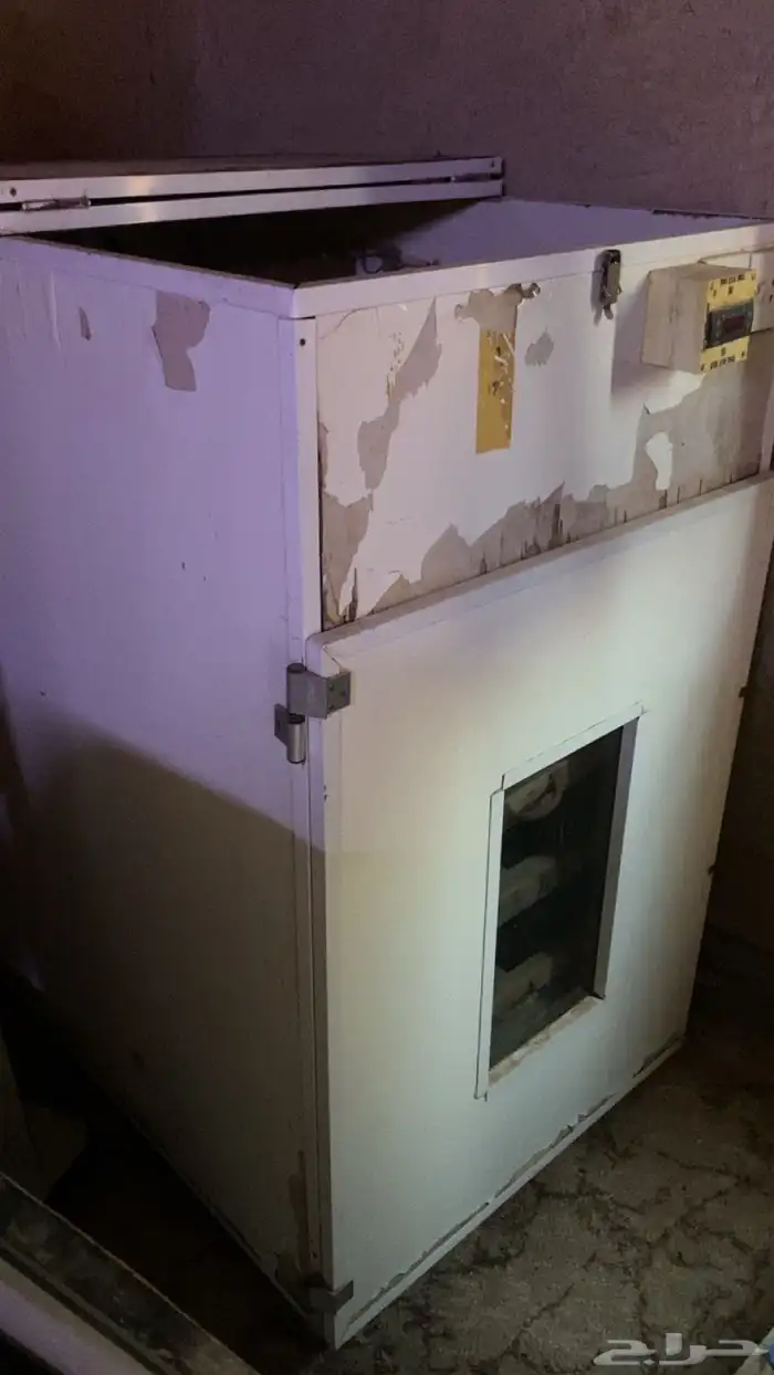 فقاسة بيض تشيل اكثر من 500 بيض او 700 م اعلم 0