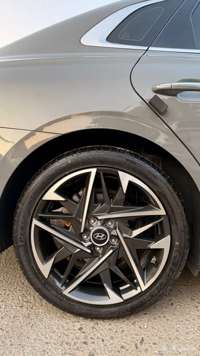 هيونداي ازيرا 2022 ( بنزين) v4 فل كامل بانوراما 18