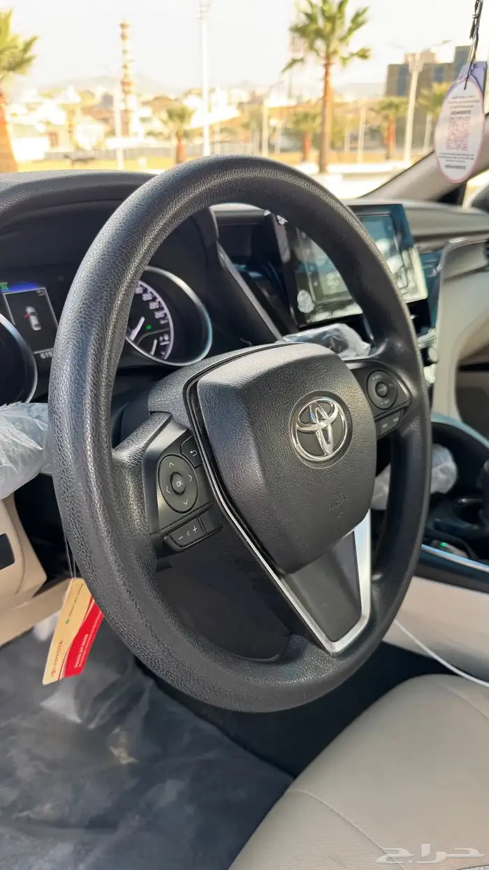 للبيع كامري مخزنه 17