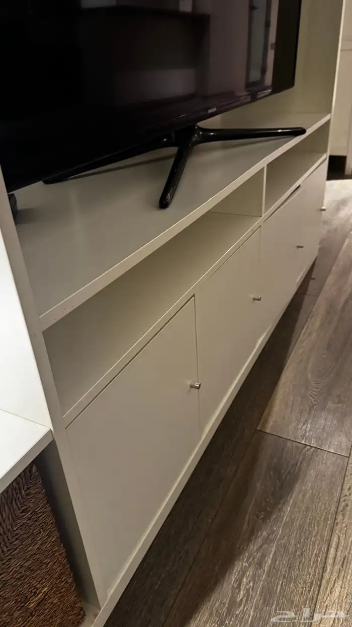 مكتبة تلفزيون ايكيا 4