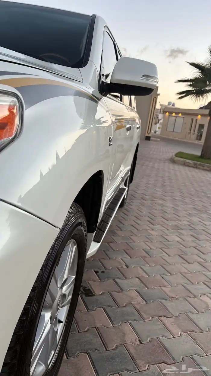 لاندكروزر 29