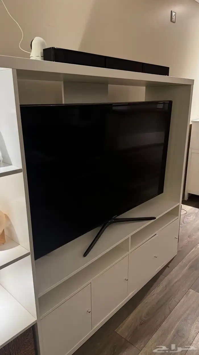 مكتبة تلفزيون ايكيا 2