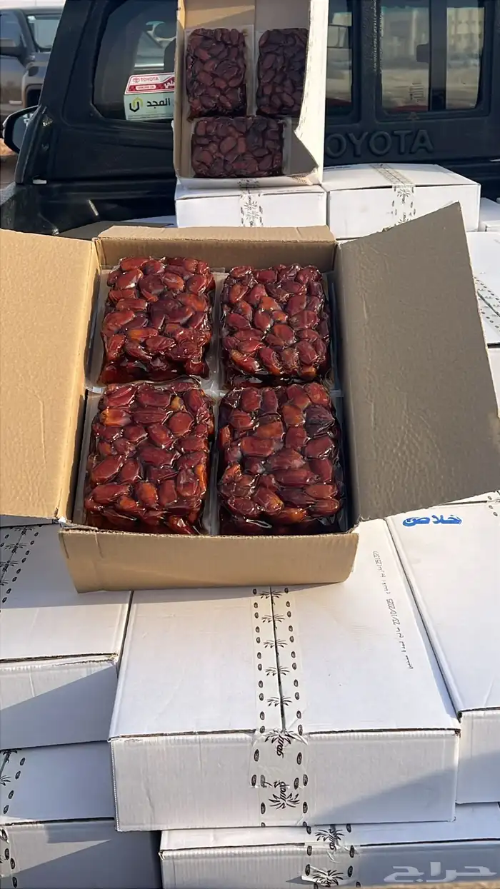 تمر اخلاص مكبوس 8 كيلو 1