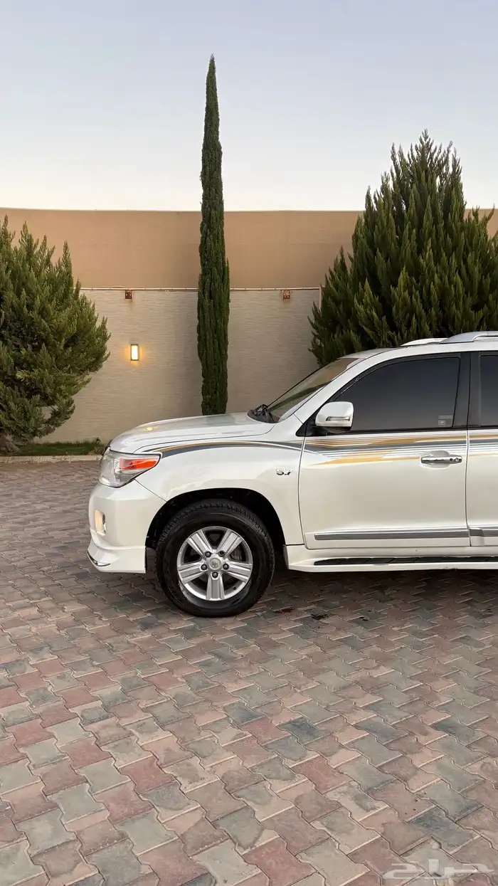 لاندكروزر 38