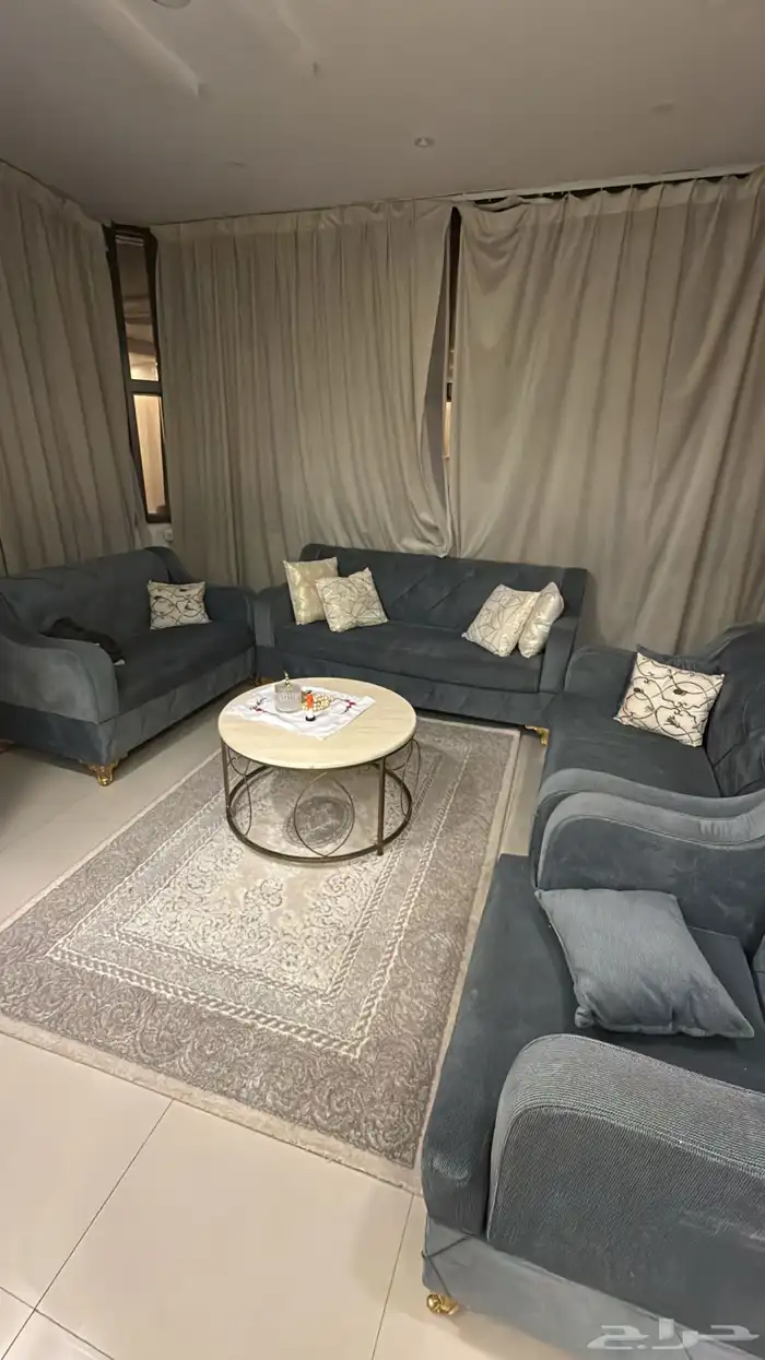 خمس قطع كنب للبيع الي صامل يتواصل خاص 0