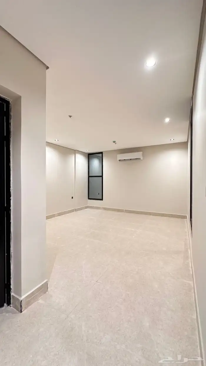 شقة فاخرة للايجار حي الشعلة 10