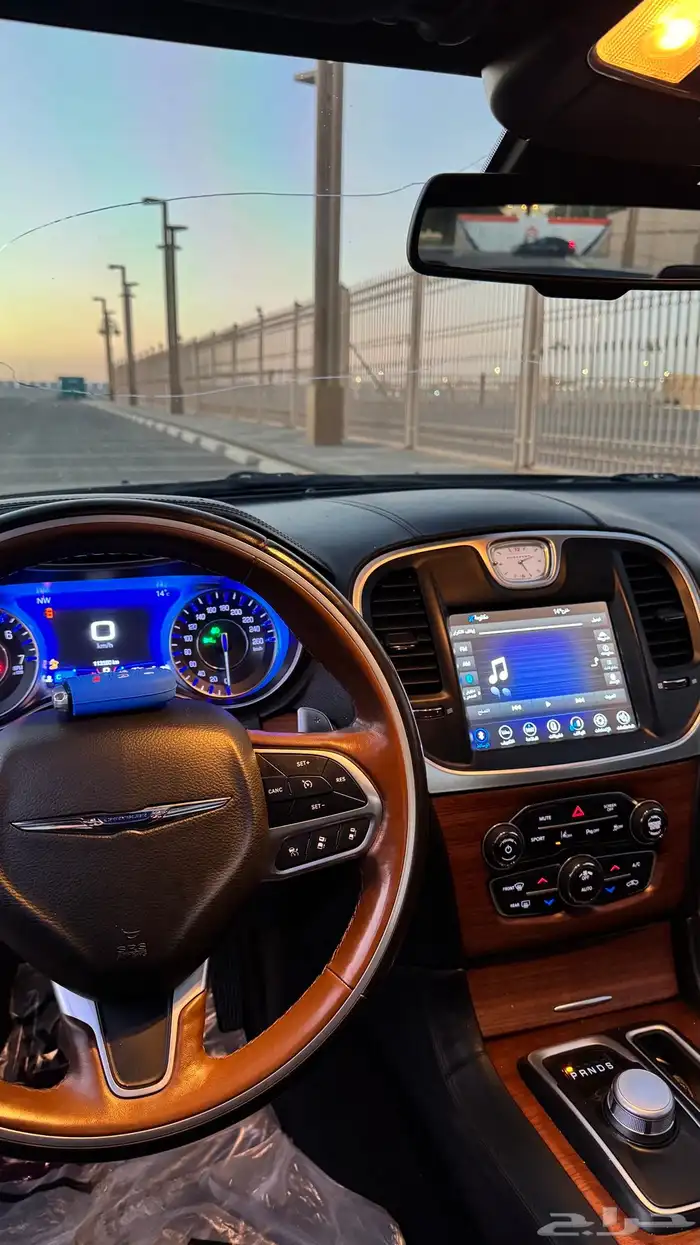 كرايزلر 2021 اكزيكتف V8 5 7 8