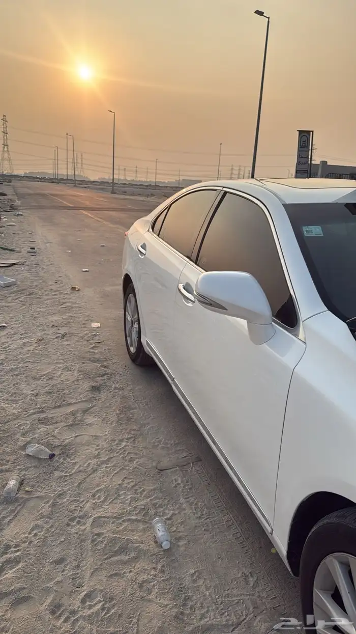 لكزس2012اي اس 8