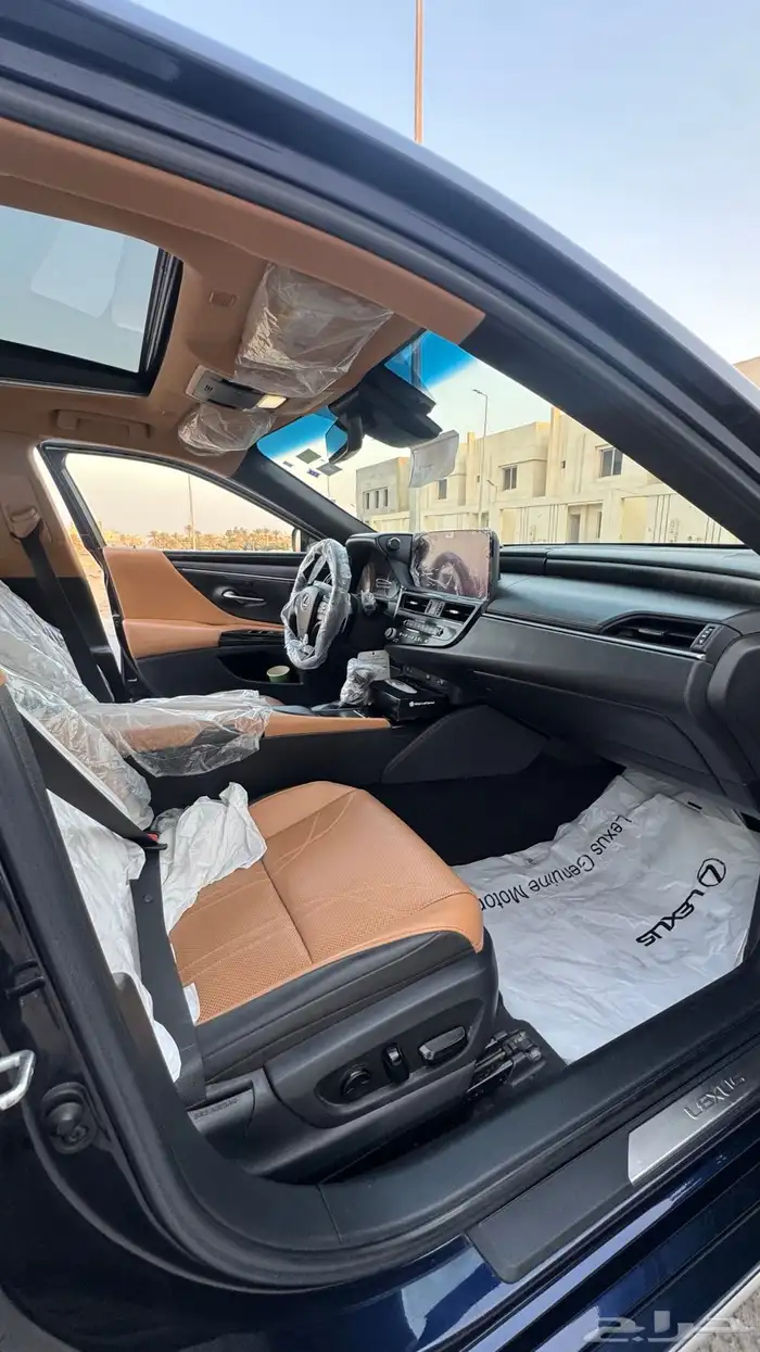 لكزس ES250 2022 فل كامل اعلى فئة سعودي باقي على ضمان الوكالة 14