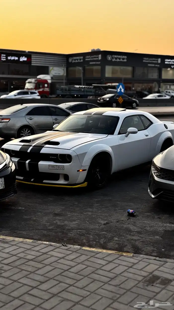 تشالنجر SRT 6.4 2012 1