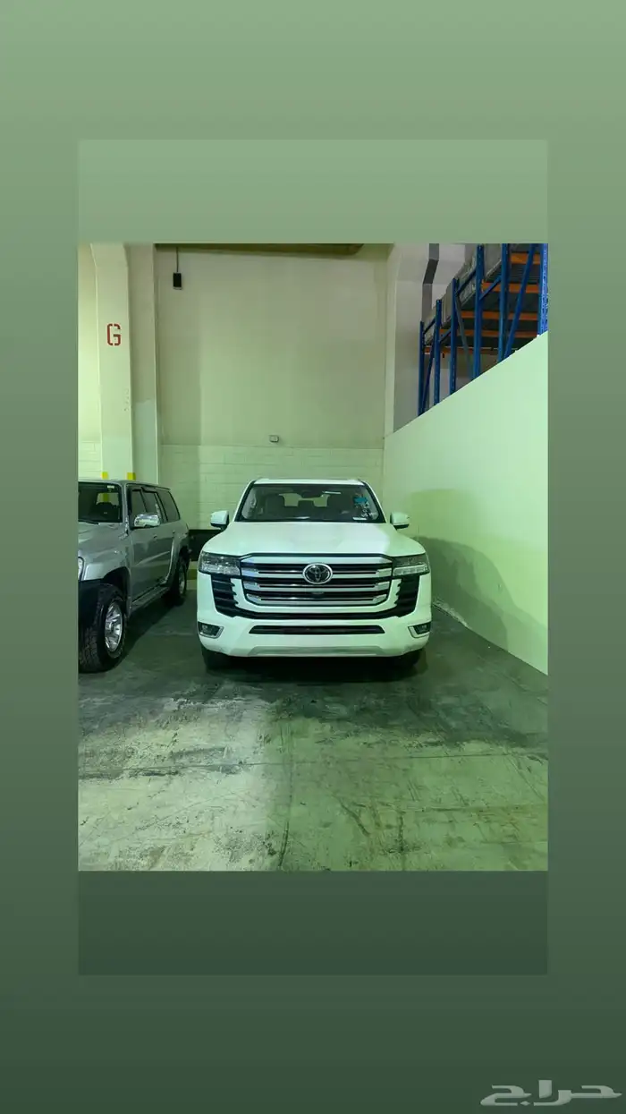 لاندكروزر GXR (4) 2025 اصفار 1