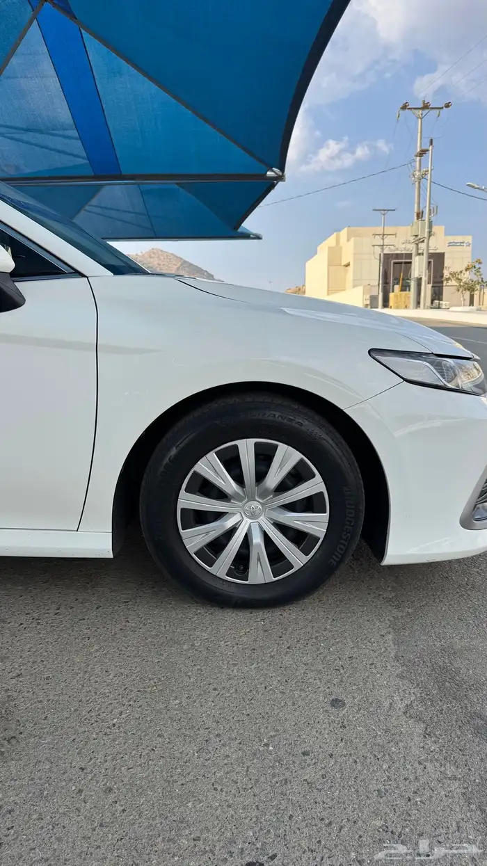 للبيع كامري مخزنه 36