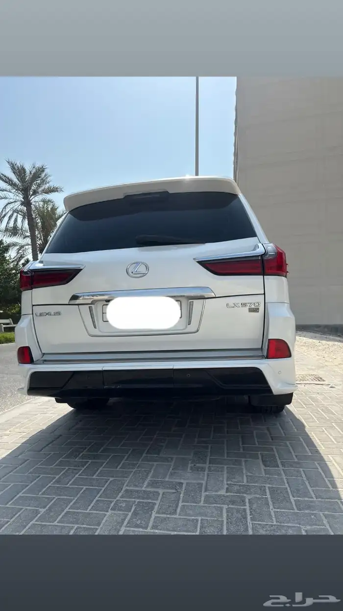 جيب لكزس 2017 سعودي 3
