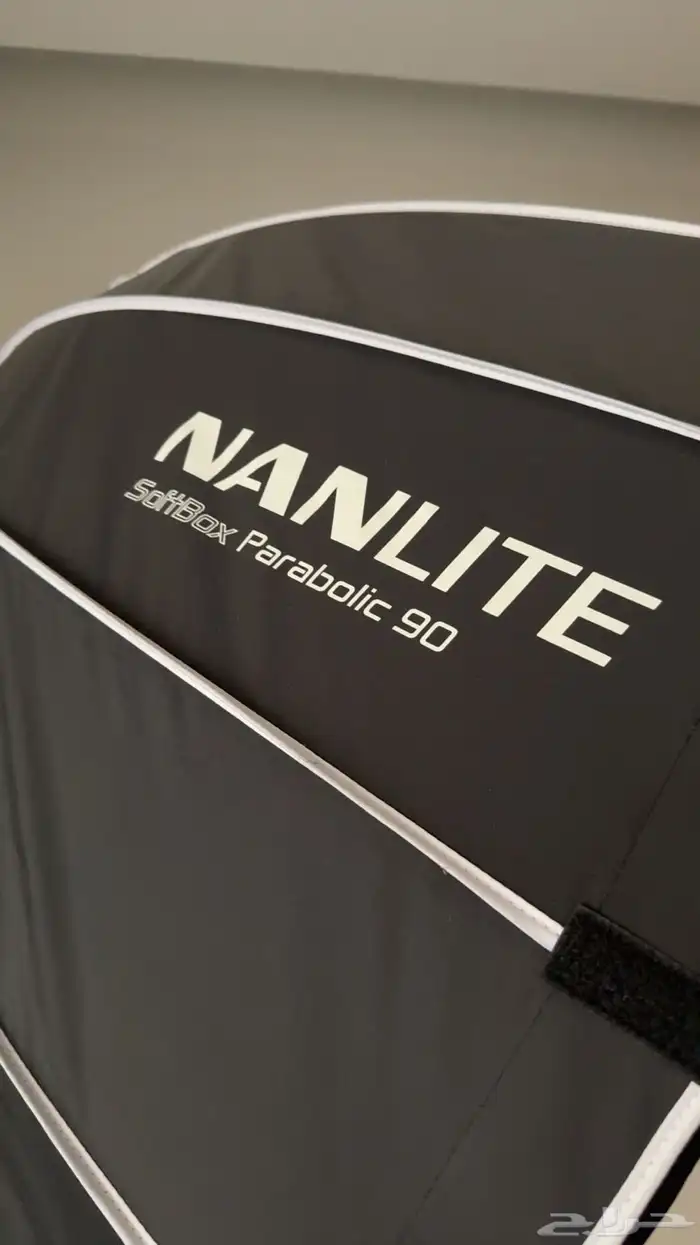 سوفت بوكس Nanlite شبه جديد مع الشبكة 3