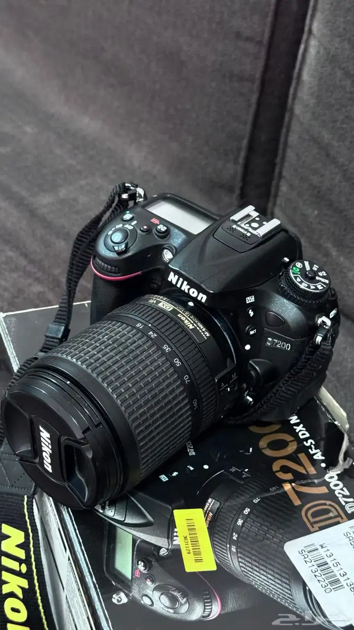 كاميرا نيكون شبه جديده 0
