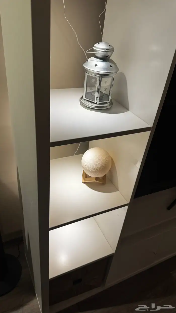 مكتبة تلفزيون ايكيا 3