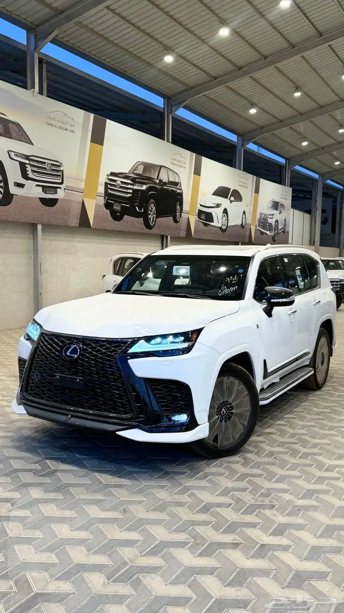 جيب لكزس اف سبورت 2025 سعودي بأقل سعر للتمويل والكاش 3