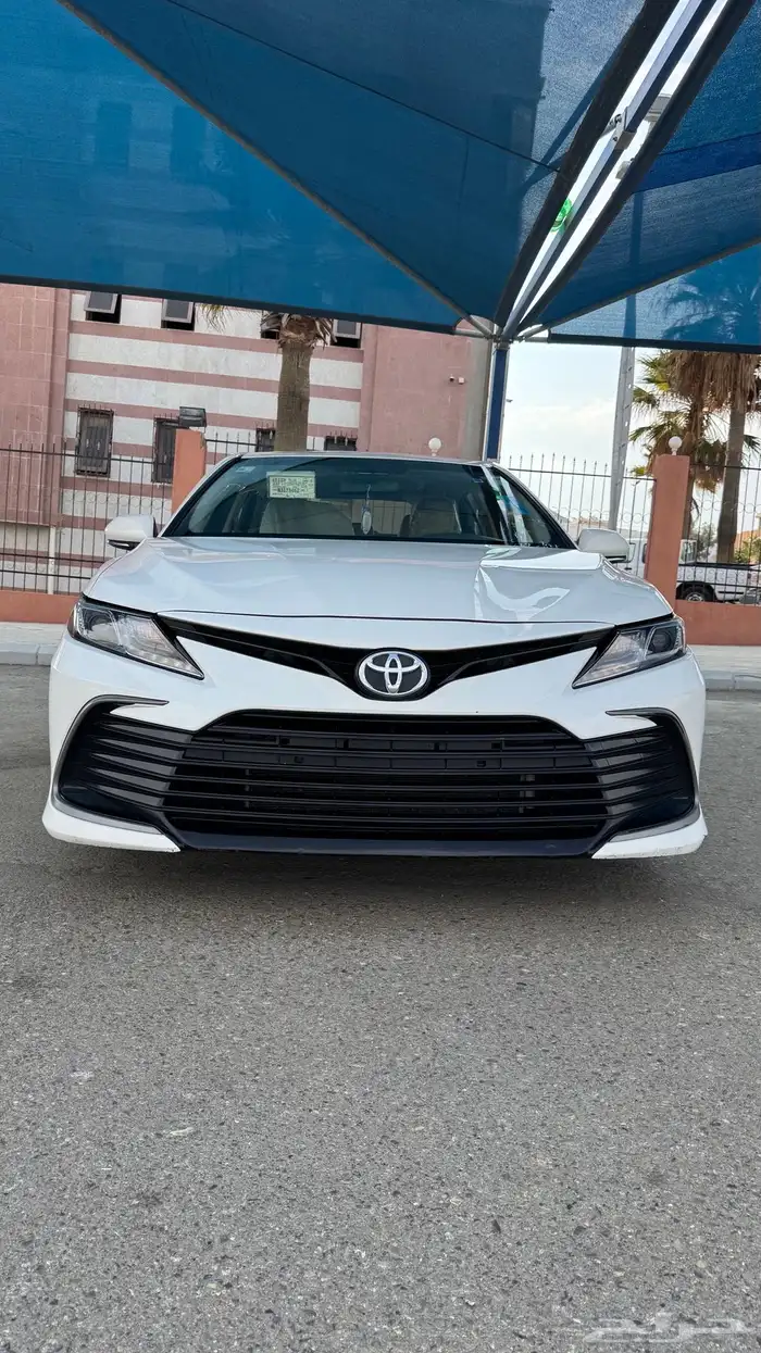 للبيع كامري مخزنه 6