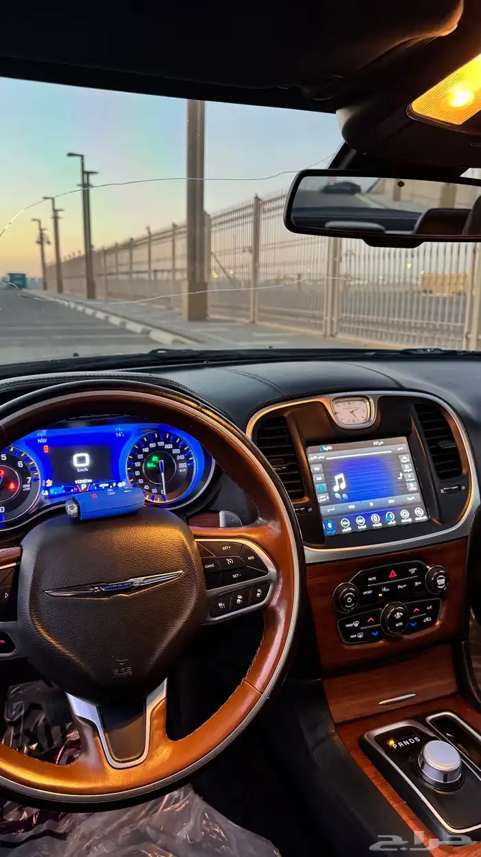 كرايزلر 2021 اكزيكتف V8 5 7 9