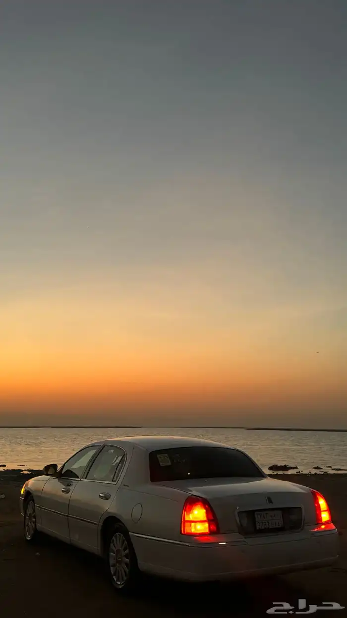 لينكون تاون كار 2003 متعطل بيع او بدل 0